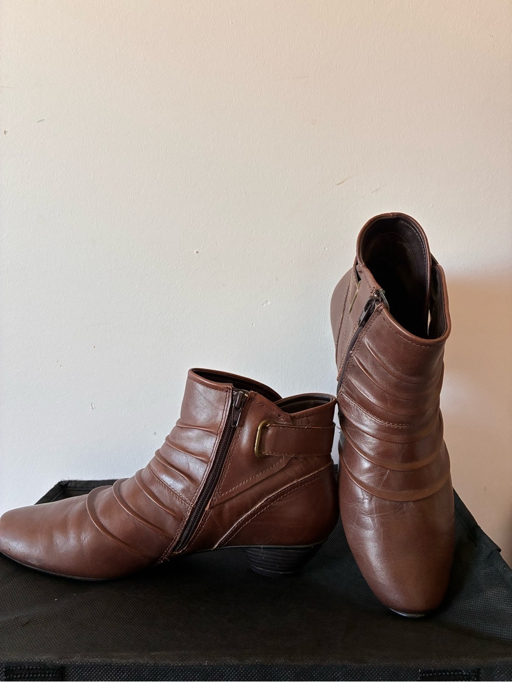 Women’s Joseph Seibel Brown Leather Ankle Boot with Low Heel - Picture 3 of 4